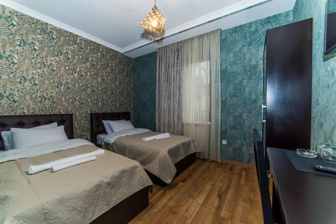 Hotel New Телаві Екстер'єр фото