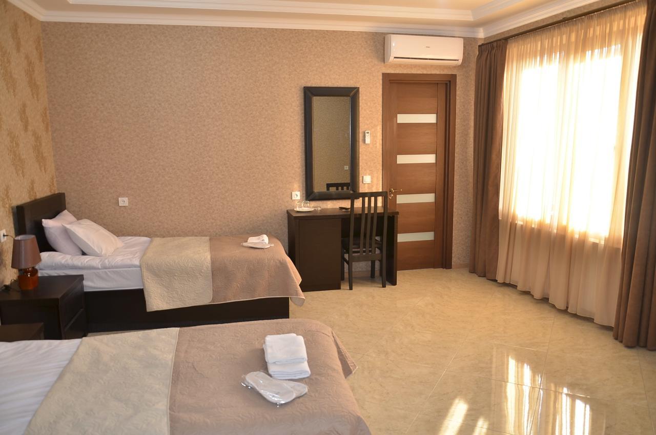 Hotel New Телаві Екстер'єр фото