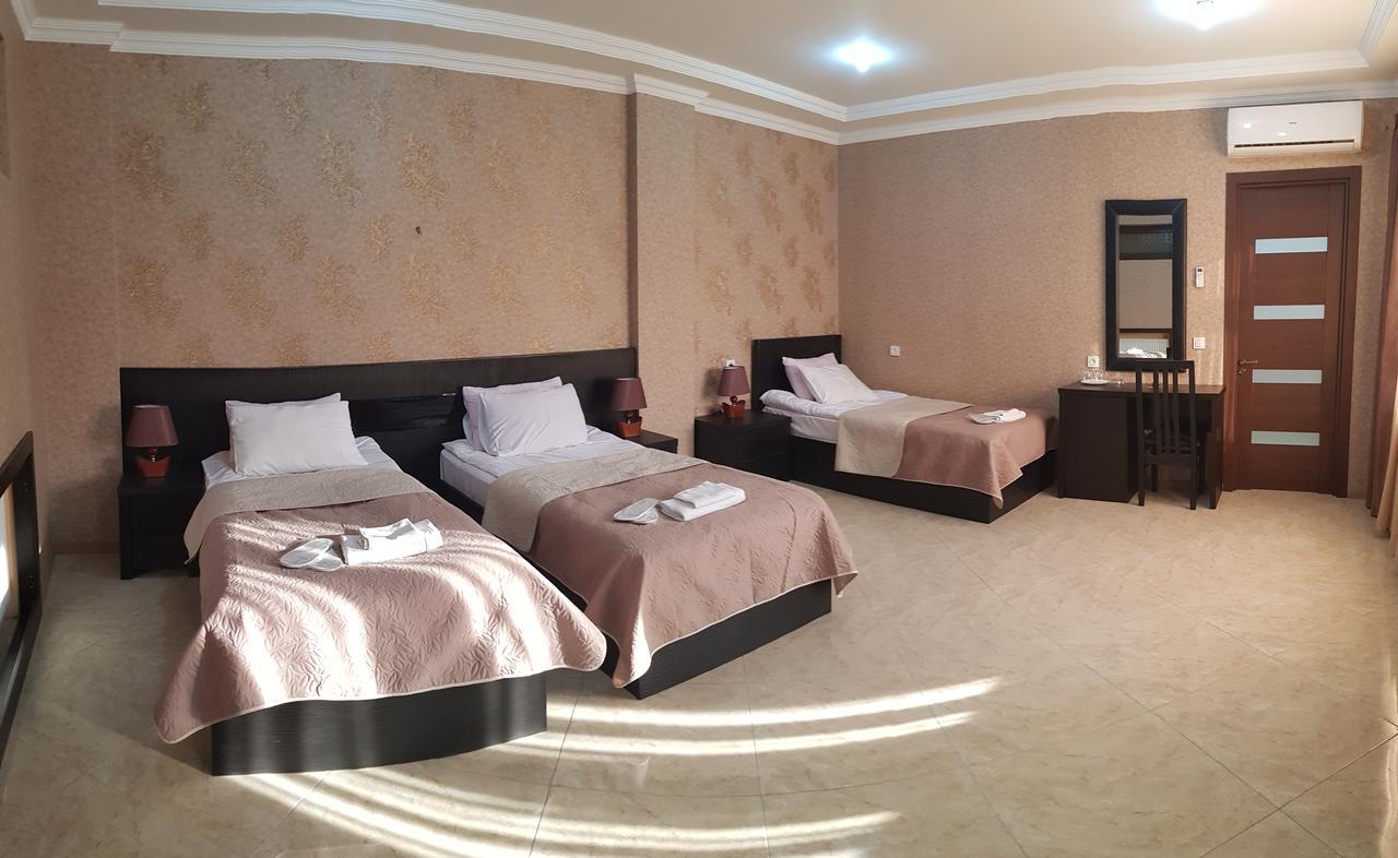 Hotel New Телаві Екстер'єр фото